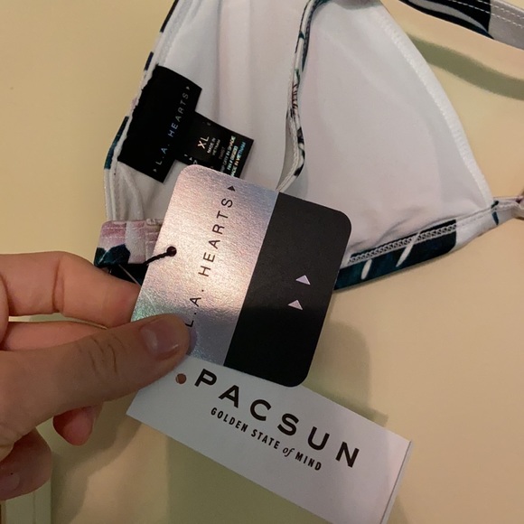 Pacsun Swimsuit Top Size XL - Picture 3 of 4